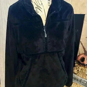 Athleta Black Fleece 1/4 zipper Pullover . Medium. Women. Gently used.